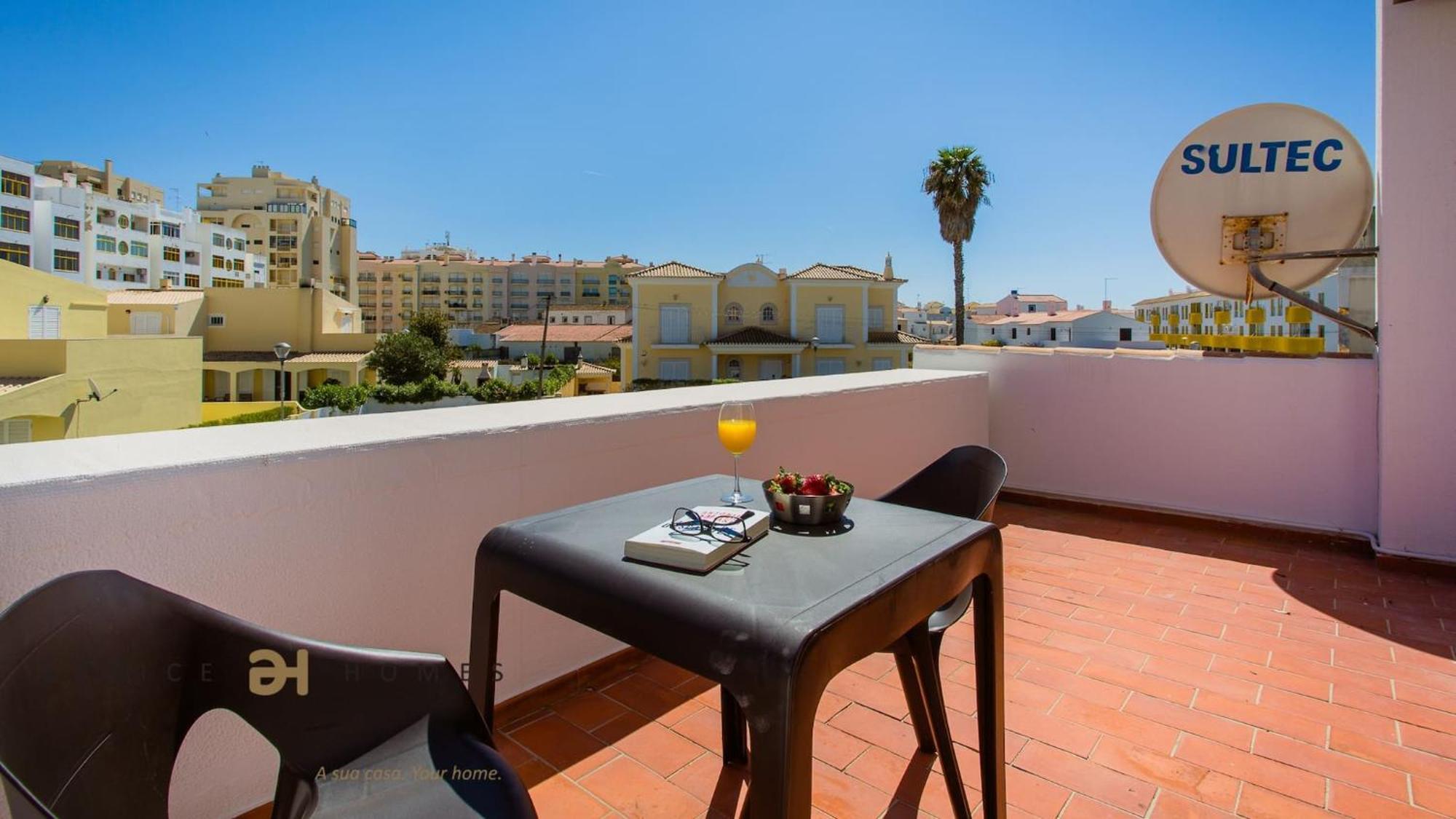 Greice Homes-650 Meters From The Beach, 4 Bedrooms Villa For Holidays In Vilamoura-Quarteira Kültér fotó